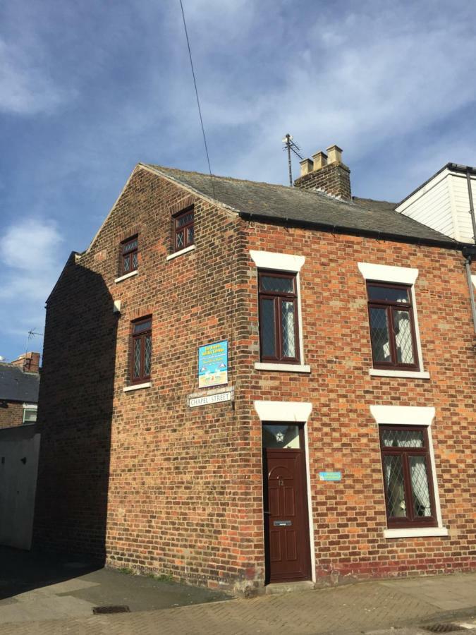 Browns Holiday Cottage 法利 外观 照片