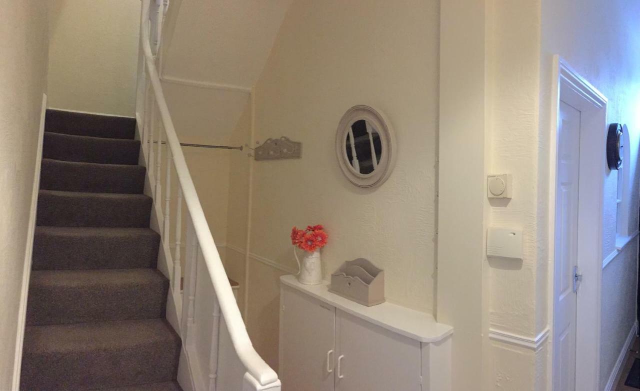 Browns Holiday Cottage 法利 外观 照片