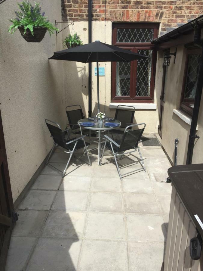 Browns Holiday Cottage 法利 外观 照片