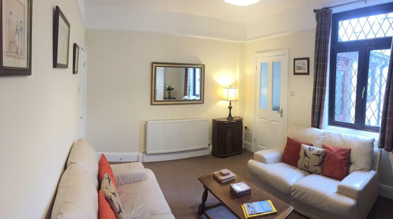 Browns Holiday Cottage 法利 外观 照片