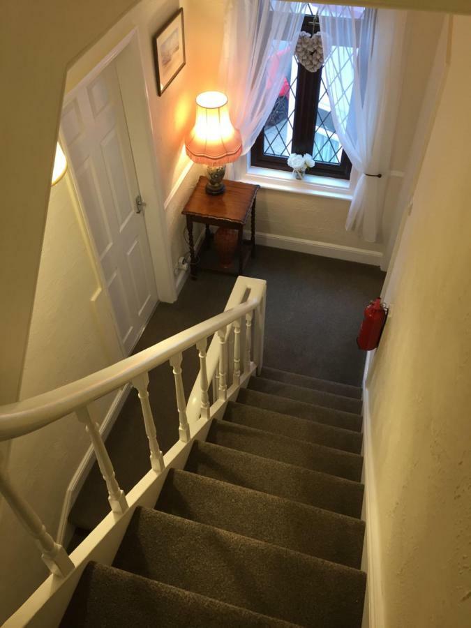 Browns Holiday Cottage 法利 外观 照片
