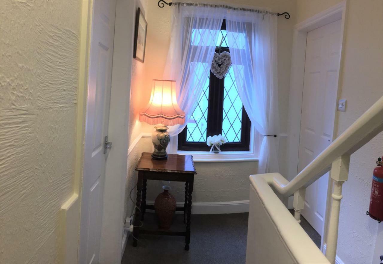 Browns Holiday Cottage 法利 外观 照片